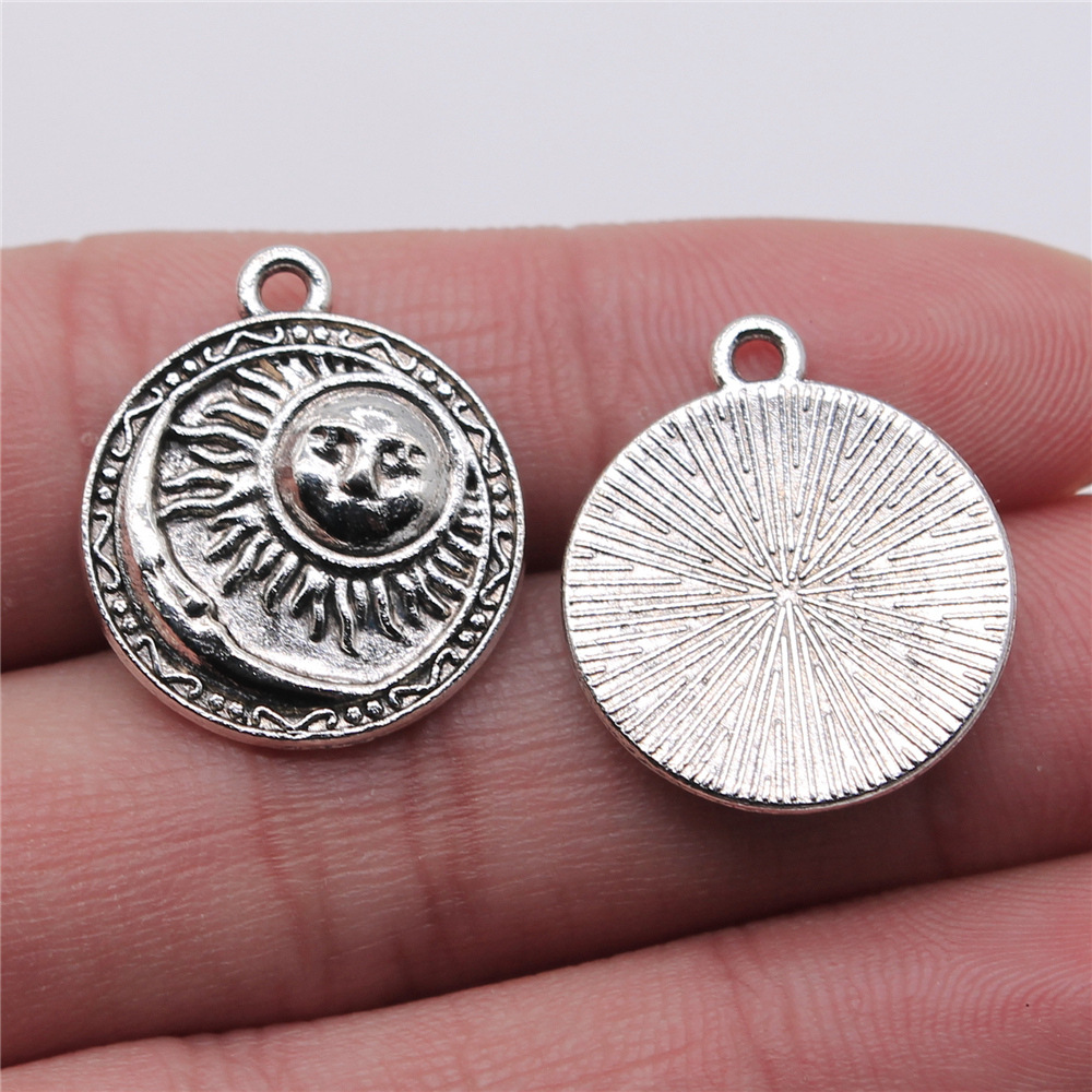 Artwork Craft - 4 pendentifs disques soleil et lune