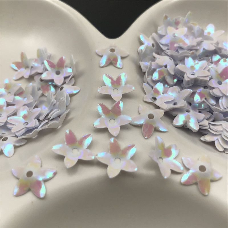 Art Craft Hat - Paillettes à fleurs blanches AB Deep